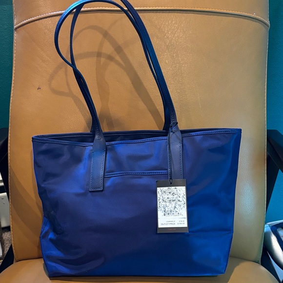 NWT Tumi Q Tote Shopper with Leather Straps - Picture 2 of 6
